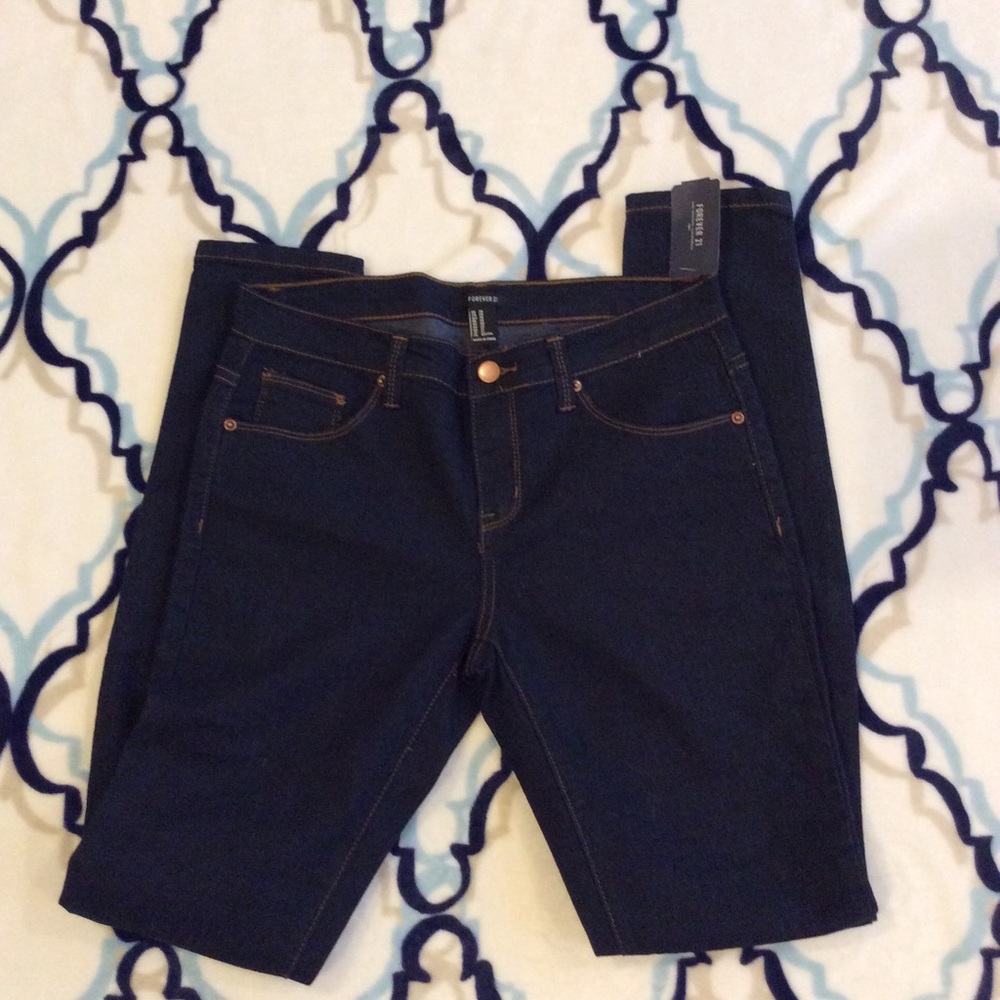Forever 21 jeans Dark Wash skinny stretchy 28 new